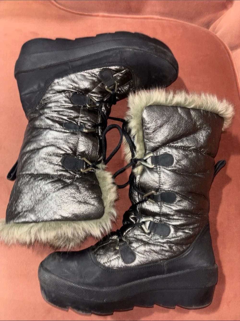 Vintage Cougar snow boots metallic lace up faux fur lined quilted women’s 10
